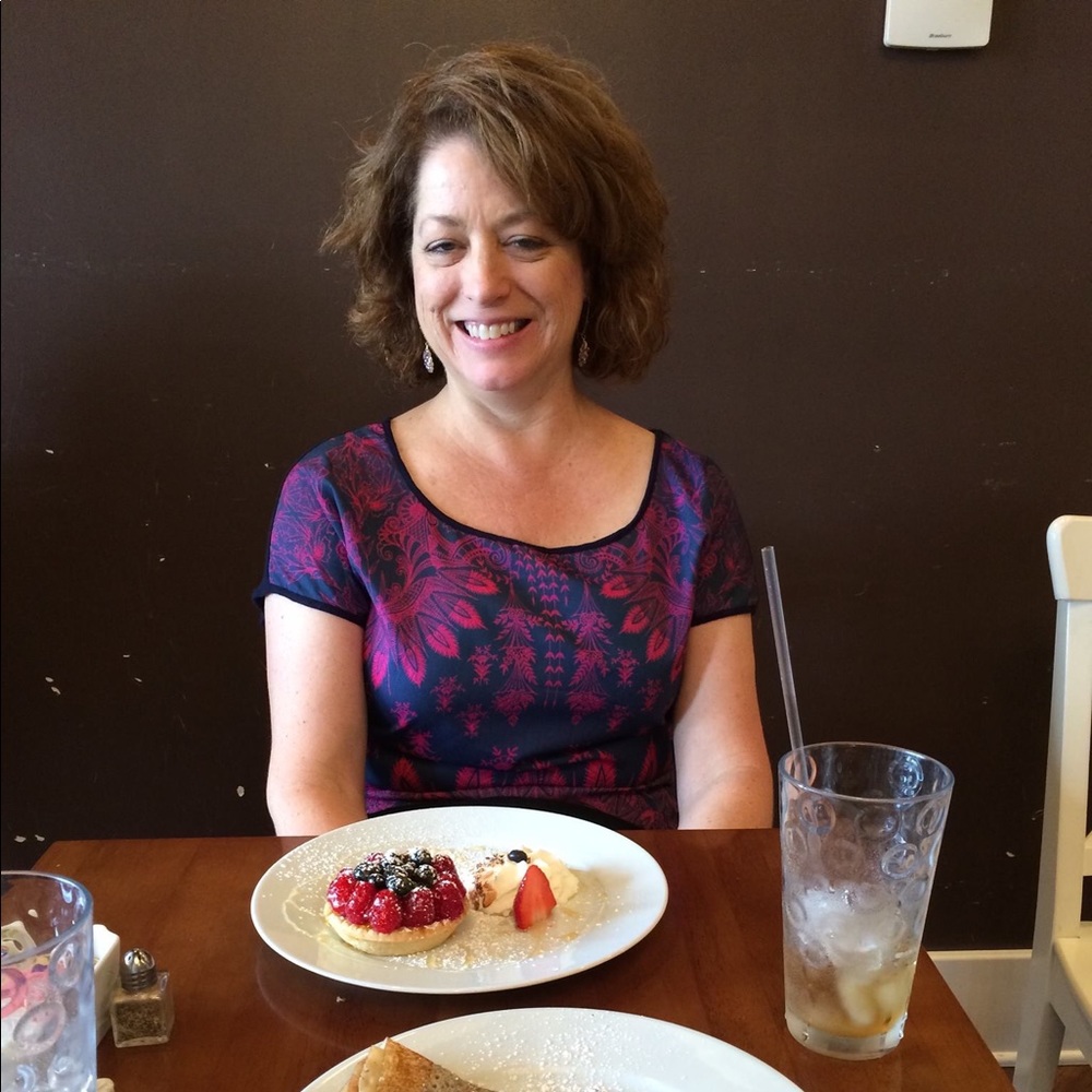 Meet your Posher, Kelly